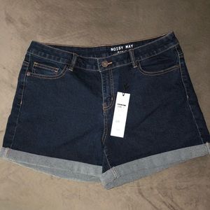 Noisy May XL with tags